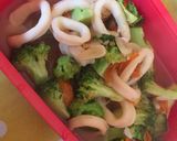 Foto langkah ke 5 dari resep Cumi brokoli.