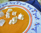 Foto del paso 1 de la receta: Crema de zanahoria y jengibre con queso de cabra