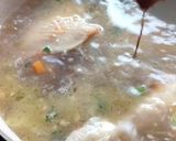 Foto langkah ke 4 dari resep Sup Ayam Wortel Tomat.
