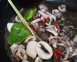 Foto langkah ke 4 dari resep Tumis cumi tinta.