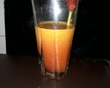 Foto del paso 4 de la receta: Zumo de naranja fresa y manzana