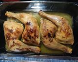 Foto del paso 3 de la receta: Pollo asado al horno al limón 🍋