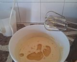 Foto del paso 2 de la receta: Pastel turco de yogurt bebible (sabor frutillas)