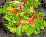Foto langkah ke 3 dari resep Tumis Kembang Bawang.