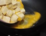 Foto langkah ke 2 dari resep Tumis Tahu Telor.