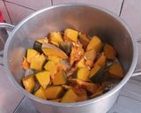 Foto langkah ke 1 dari resep Kolak kukus labu kuning.