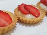تارت الفراولة بكريمة مميزة ورهيبة