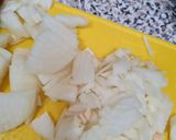 Édesburgonyás cukkinis ragu szejtán Chorizoval (vegán) recept fázis 2 fotója