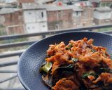 Foto langkah ke 5 dari resep Tongkol Suwir Rica-rica Kemangi.