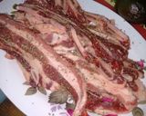 Foto del paso 2 de la receta: Costillas de res con zanahorias y cebollas al mezcal