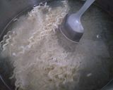 Foto langkah ke 2 dari resep Mie Godog Jamur 🍄.
