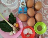 Foto langkah ke 1 dari resep Opor Telur Ceplok.