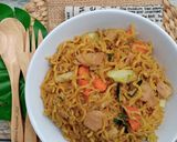 Foto langkah ke 5 dari resep Mie Goreng Jawa Ayam Sosis.