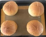 Foto langkah ke 6 dari resep Korean cream cheese and garlic bread.