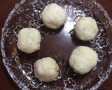 A picture of step 6 of Chocolate Balls in Chocolate Sauce.