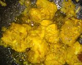 A picture of step 3 of Chicken curry.