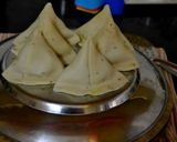 A picture of step 3 of Samosa.