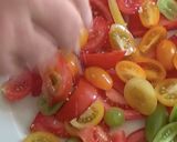 A picture of step 3 of Caprese Salad or Insalata Caprese.