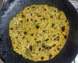 पालक का पराठा (Palak ka paratha recipe in hindi) रेसिपी चरण 4 फोटो