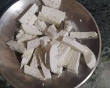 A picture of step 2 of Paneer pakoda.