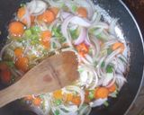 A picture of step 1 of Soyyar shinkafa.