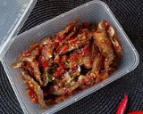 Foto langkah ke 5 dari resep Ikan Asin Sepat Balado.