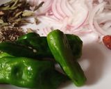 A picture of step 4 of Karhi pakora.