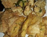Foto langkah ke 10 dari resep Dimsum goreng isi ayam / kulit tahu isi ayam dan ekado.
