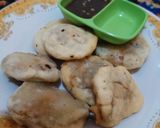 Foto langkah ke 4 dari resep Cireng Isi Sosis Bakso Sayur.