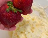Foto del paso 3 de la receta: Galletitas de queso mascarpone y fresas 🍓!!
