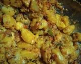 A picture of step 2 of Chatpata aloo.