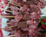 Foto langkah ke 1 dari resep Sate kambing bumbu merah.
