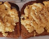 A picture of step 4 of My Cheese & Onion Scrambled Egg Breakfast. 😘.