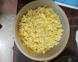 Foto del paso 3 de la receta: Tortilla de papas, calabacín, cebolla y chistorra