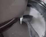 Foto langkah ke 2 dari resep Bubur sum-sum lembut 1 : 10.