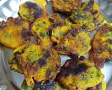 अरबी के पत्ते के पकौड़े (Arbi ke patte ke pakode recipe in hindi) रेसिपी चरण 3 फोटो