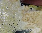 A picture of step 3 of Suji Besan Ka Zaffroni Halwa.