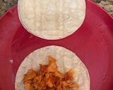 Foto del paso 2 de la receta: Tacos dorados con pollo🤤🤤🐥🍗🍗🌮🌮🥂