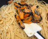 Foto del paso 10 de la receta: Espaguettis con gambas y mejillones