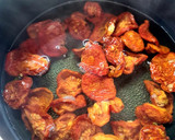 Foto del paso 1 de la receta: Tomates secos hidratados y condimentados