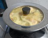 Foto langkah ke 5 dari resep Opor Ayam Kuah Kuning.