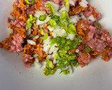Foto del paso 1 de la receta: Carne de hamburguesa con chorizo rojo en la freidora de aire