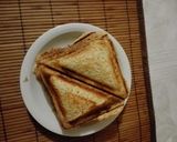 A picture of step 5 of Onion & Cheese toasted sandwich.