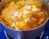 Hình bước làm 4 của món Canh kim chi thịt bò