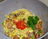 Foto langkah ke 5 dari resep 200. Mie Goreng Hati, Ampela, Sosis dan Bakso.