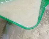 Foto langkah ke 5 dari resep Bolu kukus sederhana.