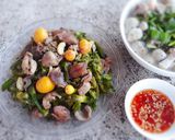 Hình bước làm 3 của món Bông kèo nèo xào