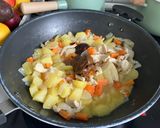 A picture of step 6 of Karī (カレ) (Japanese Curry).