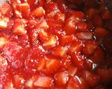 Foto langkah ke 2 dari resep Selai Strawberry.
