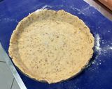 Une image de l'étape 4 de Tarte rhubarbe raisins / pâte brisée aux raisins secs.